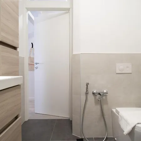 Ermes Di Colloredo 34 C *